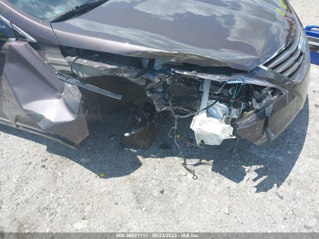 2015 Hyundai Azera, VIN: KMHFG4JGXFA465506