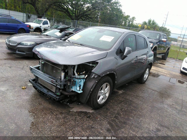 Chevrolet TRAX LS 2020 3GNCJKSB1LL329387 Image 2