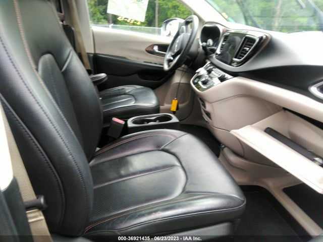 2C4RC1EG9JR111356 Chrysler Pacifica Touring L Plus