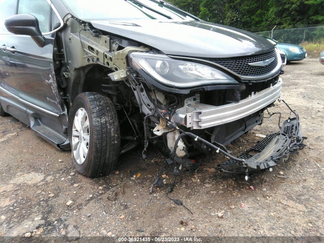 2C4RC1EG9JR111356 Chrysler Pacifica Touring L Plus