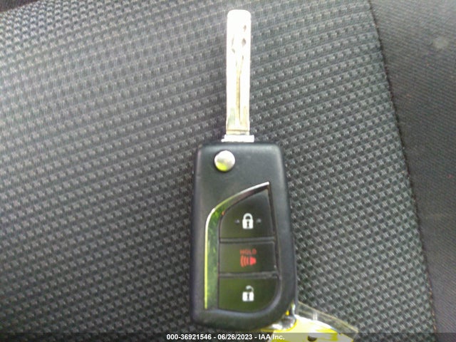 Toyota RAV4 LE 2019 JTMG1RFV4KD501455 Image 11