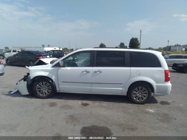 2C4RC1CG3FR675143 Chrysler Town & Country Touring-l