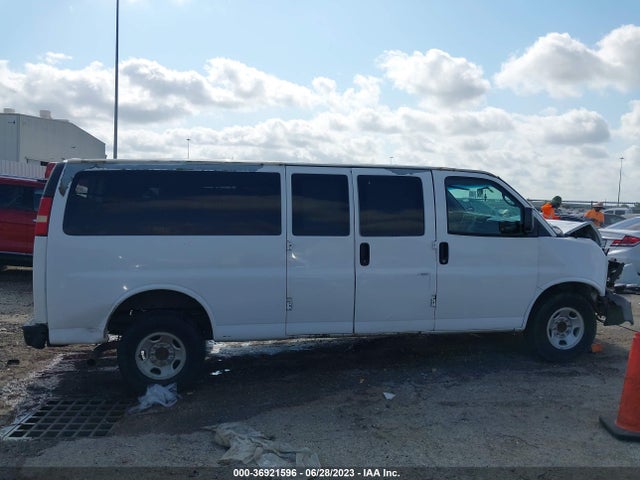 2011 CHEVROLET EXPRESS PASSENGER 1LS VIN: 1GAZGZFG0B1108233