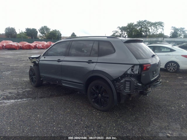 3VV8B7AX9NM063735 Volkswagen Tiguan Se R-line Black