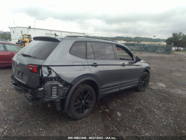 3VV8B7AX9NM063735 Volkswagen Tiguan Se R-line Black