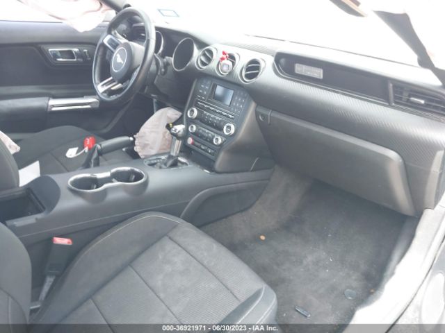 1FA6P8AM6H5340148 Ford Mustang V6