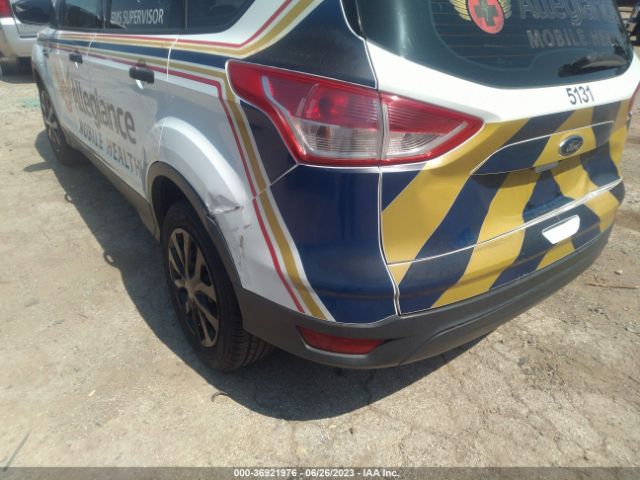 1FMCU0F7XGUA83909 Ford ESCAPE S