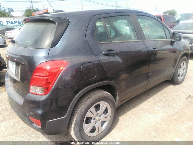 Chevrolet TRAX LS 2019 3GNCJKSB6KL126221 Image 4