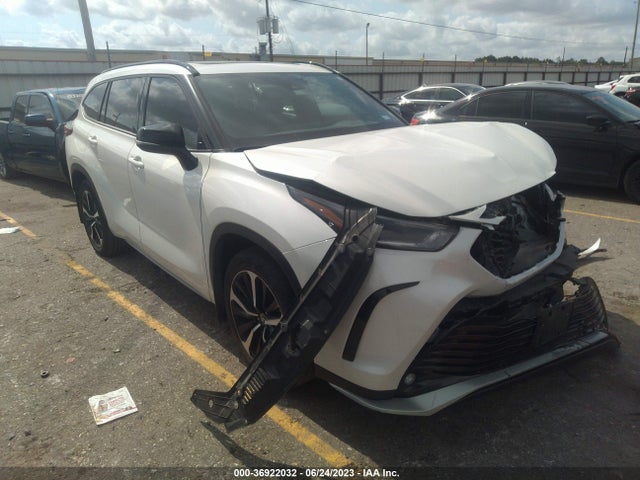 Toyota Highlander Xse 2021 5TDLZRAH4MS056988 Image 1