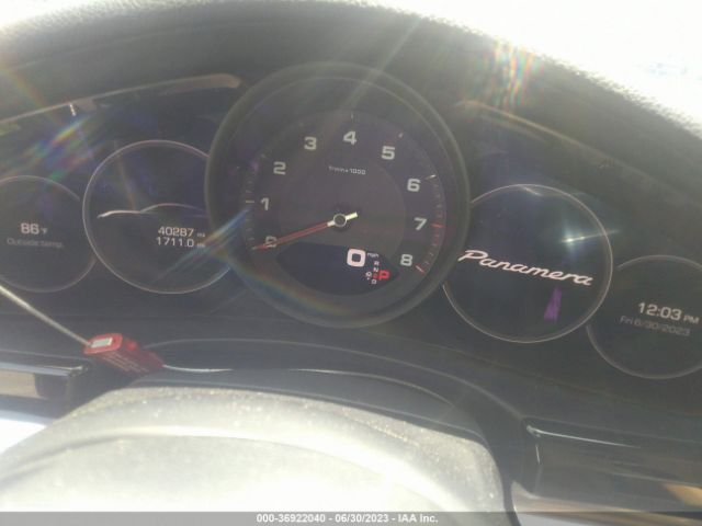 WP0AA2A77JL111573 Porsche Panamera