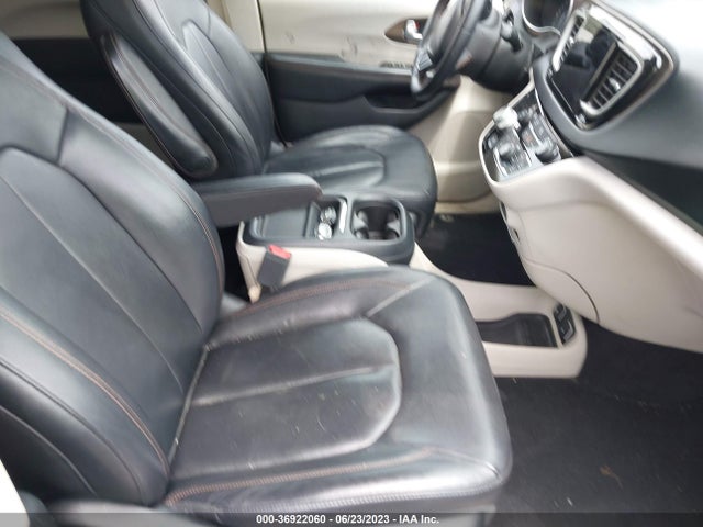 2C4RC1BG5HR764913 Chrysler Pacifica Touring-l