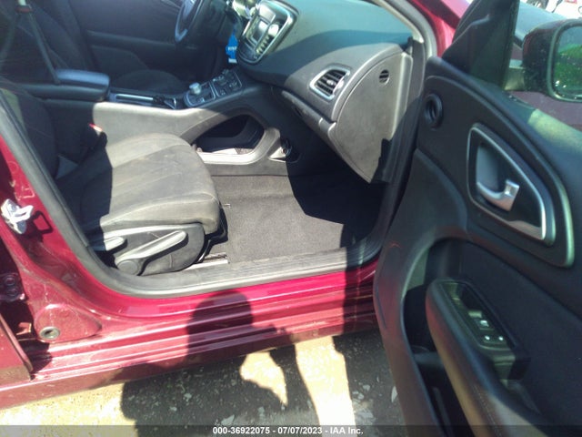 Chrysler 200 Limited 2016 1C3CCCAB7GN131935 Image 5