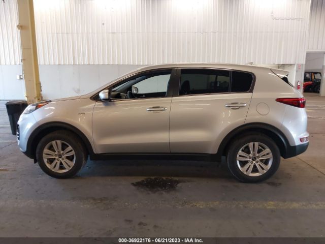 KNDPMCAC6H7121146 KIA Sportage Lx
