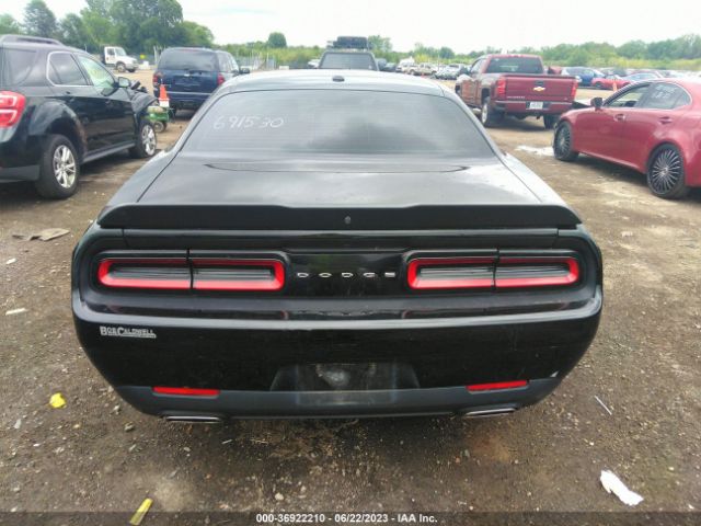2C3CDZAG1KH691530 Dodge Challenger Sxt