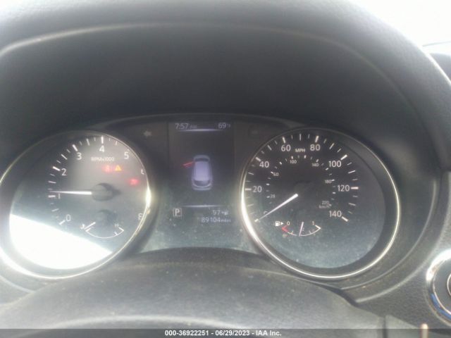 JN1BJ1CR4HW106405 Nissan Rogue Sport Sl