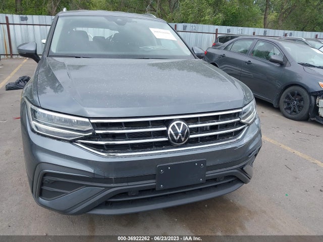 3VV2B7AX9PM066353 Volkswagen TIGUAN SE