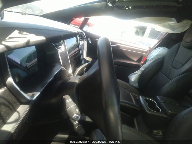 Tesla Model X 90d/75d/100d 2017 5YJXCBE29HF061369 Image 8