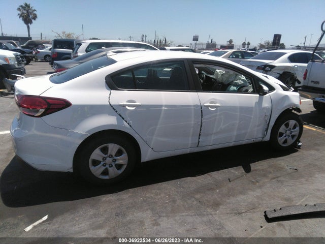 KIA FORTE LX 2018 3KPFK4A79JE256539 Image 4