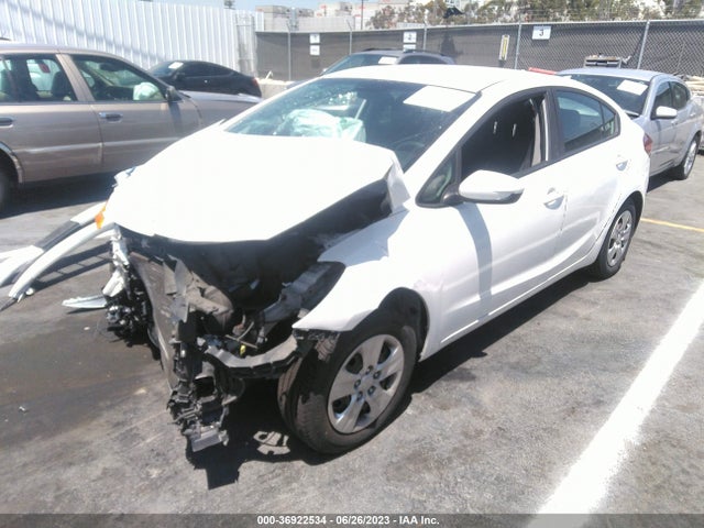 KIA FORTE LX 2018 3KPFK4A79JE256539 Image 2