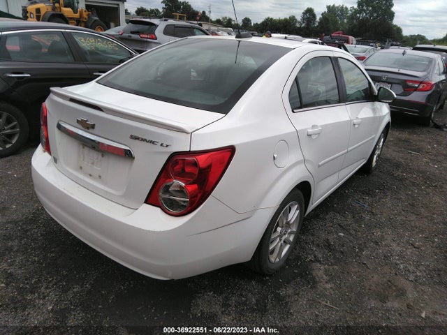 Chevrolet Sonic Lt Auto 2015 1G1JC5SG6F4148649 Image 4