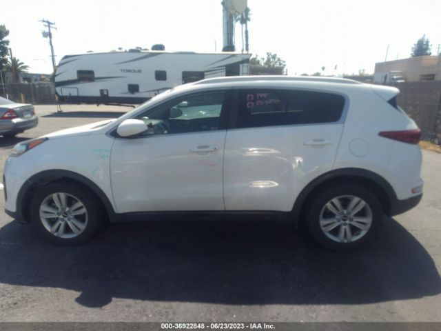 KNDPM3AC6H7086950 KIA Sportage Lx