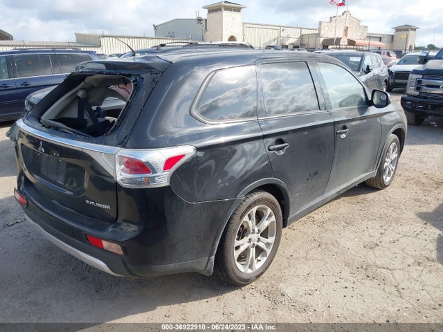 JA4AD3A33FZ010488 Mitsubishi Outlander Se
