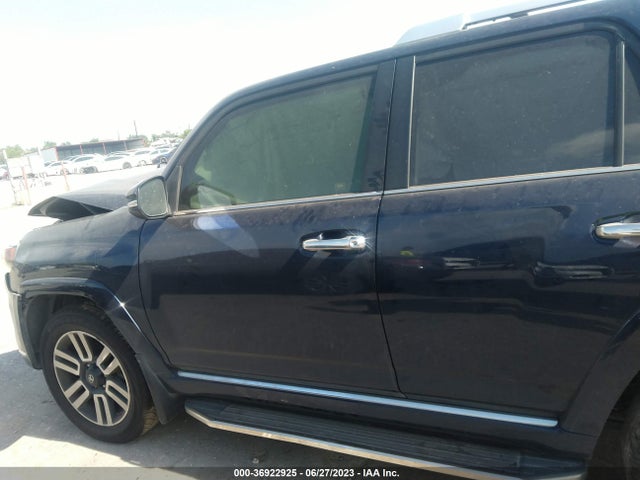 Toyota 4RUNNER SR5 2020 JTEBU5JR8L5745525 Image 13