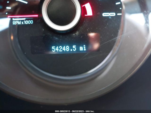 1ZVBP8EM0E5322563 Ford Mustang V6