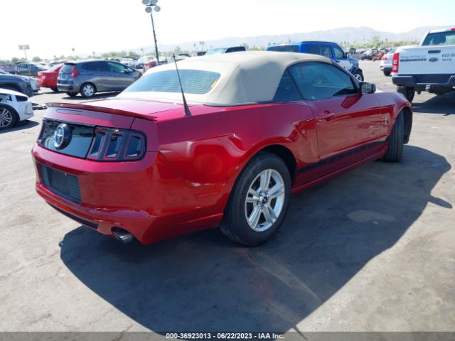 1ZVBP8EM0E5322563 Ford Mustang V6