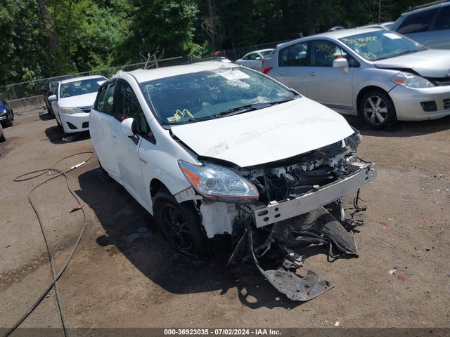 Toyota Prius Three 2014 JTDKN3DU6E0390019 Image 6
