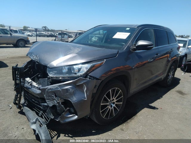 Toyota Highlander Xle/se 2017 5TDKZRFH9HS513868 Image 2