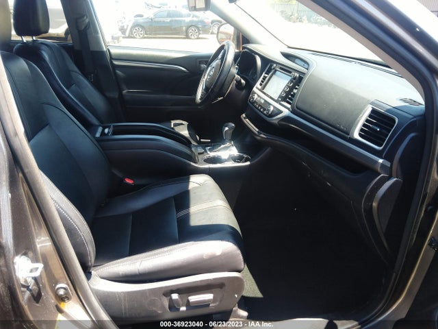 Toyota Highlander Xle/se 2017 5TDKZRFH9HS513868 Image 12