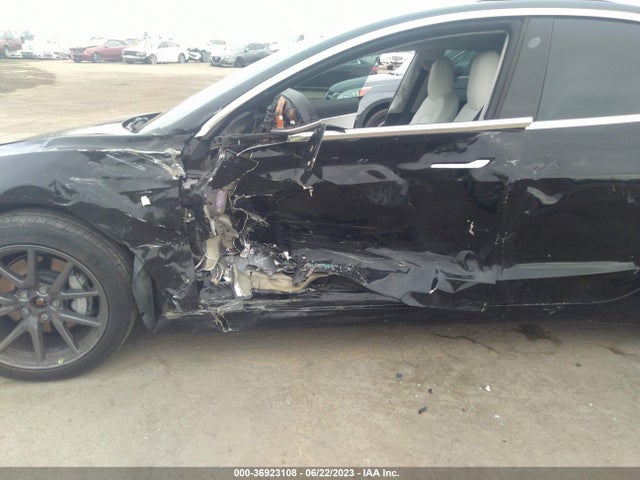 Tesla Model 3 Long Range/performance 2019 5YJ3E1EB8KF365819 Image 13