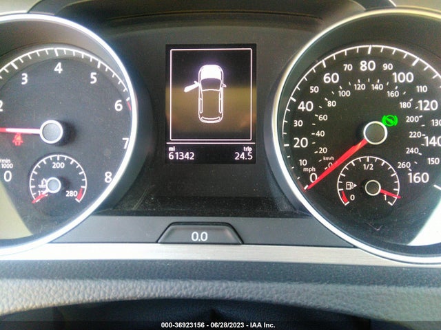 3VW217AU9GM017996 Volkswagen Golf Tsi S