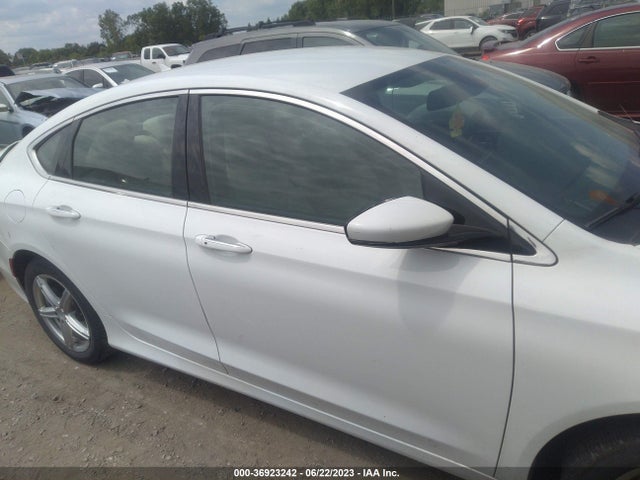 1C3CCCCG8FN600473 Chrysler 200 C