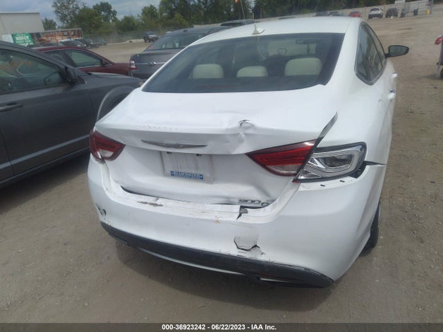1C3CCCCG8FN600473 Chrysler 200 C