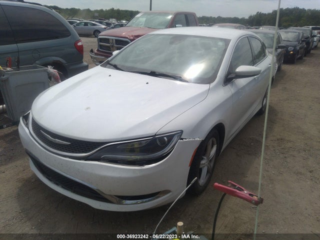 1C3CCCCG8FN600473 Chrysler 200 C