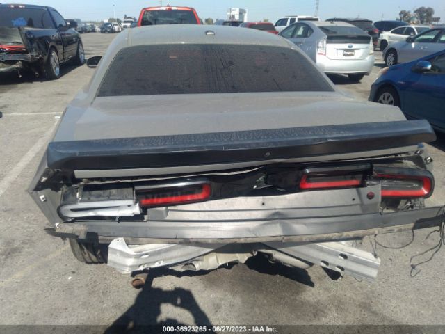 2C3CDZAG2JH318298 Dodge Challenger Sxt
