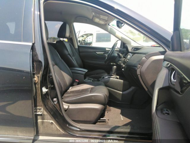 JN8AT2MV7JW309156 Nissan Rogue Sl
