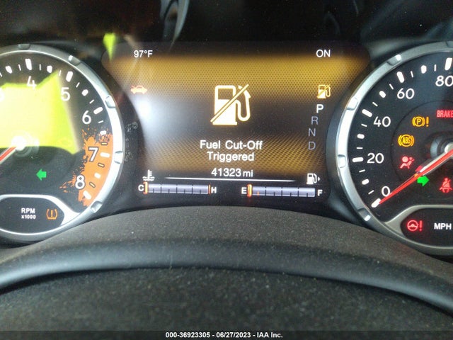 ZACCJBCB6JPH35600 Jeep Renegade Trailhawk