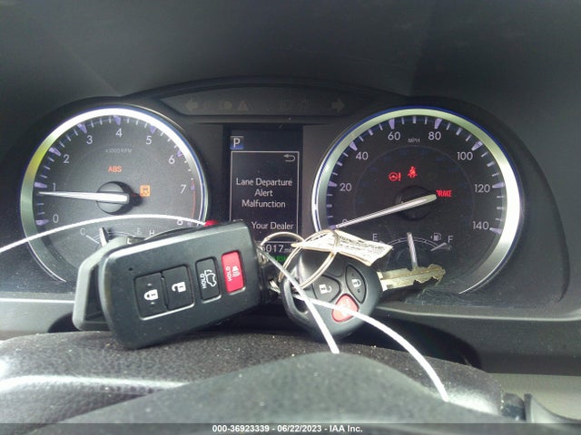 Toyota Highlander Limited 2018 5TDDZRFHXJS495301 Image 3