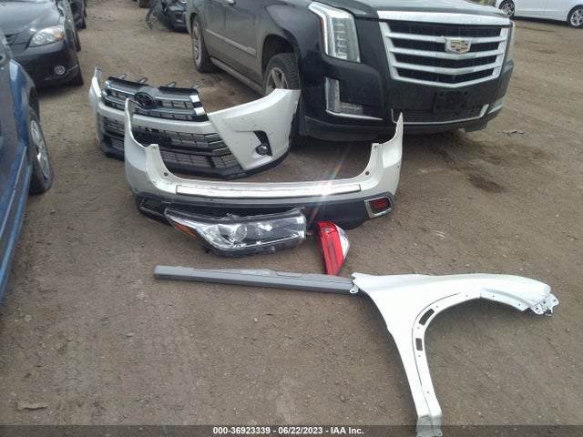 Toyota Highlander Limited 2018 5TDDZRFHXJS495301 Image 4