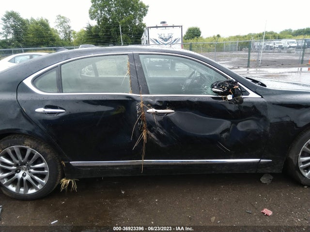2016 Lexus LS, VIN: JTHCL5EF0G5026351
