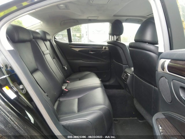 2016 Lexus LS, VIN: JTHCL5EF0G5026351