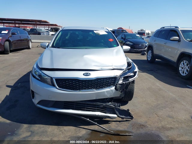 KIA FORTE LX 2017 3KPFL4A76HE111577 Image 12