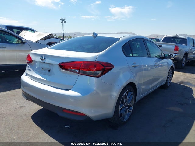 KIA FORTE LX 2017 3KPFL4A76HE111577 Image 4