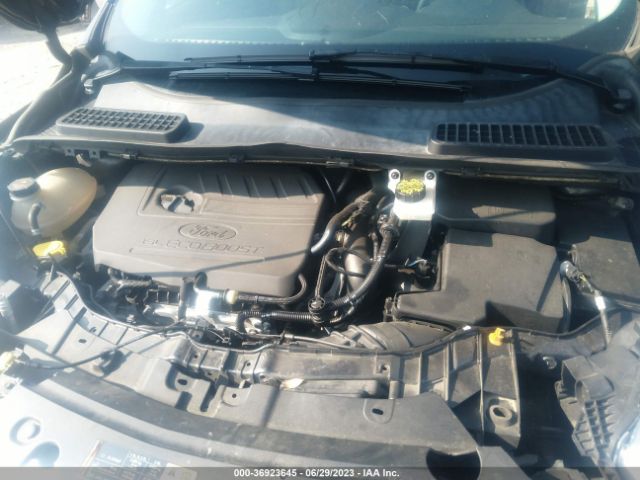 1FMCU9GD8JUA10747 Ford ESCAPE SE