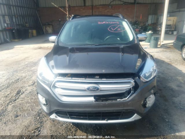 1FMCU9GD8JUA10747 Ford ESCAPE SE