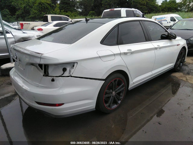 3VW6T7BU3KM157142 Volkswagen Jetta Gli S