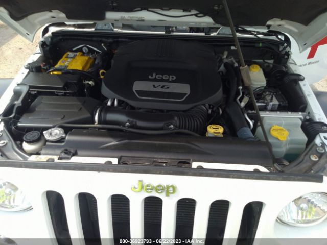 1C4BJWFG1FL746011 Jeep Wrangler Unlimited Rubicon